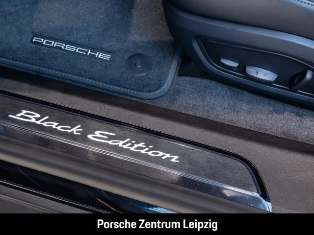 Porsche Taycan 4 Black Edition