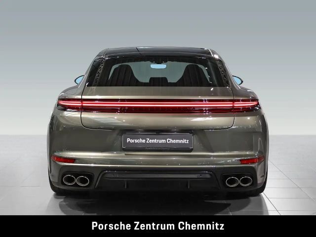 Porsche Panamera 4 E-Hybrid