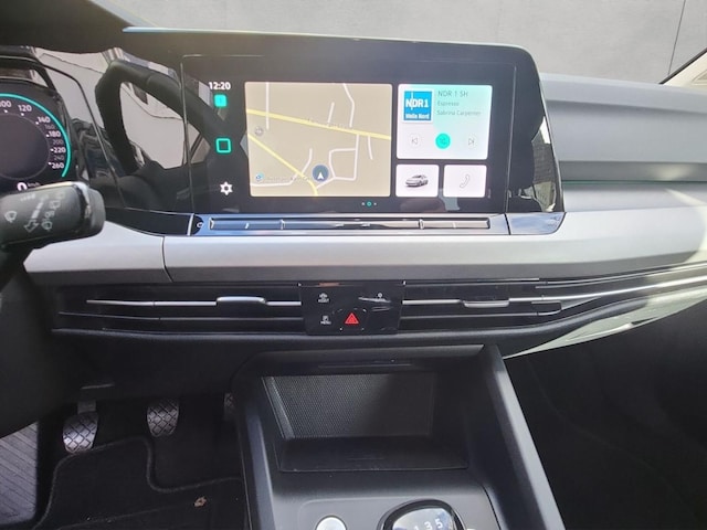 Volkswagen Golf 1.0 TSI Life Variant