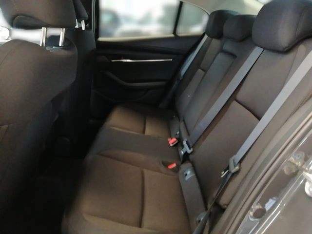 Mazda 3 Exclusive-line