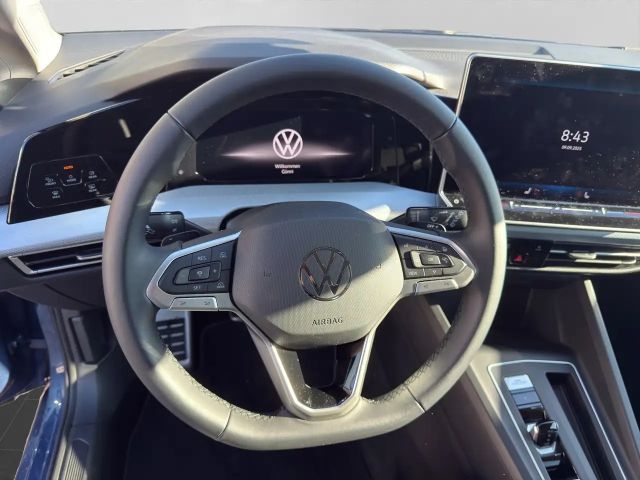 Volkswagen Golf 1.5 eTSI Golf VIII Life