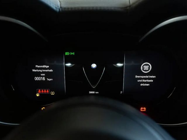 Alfa Romeo Stelvio AT8 Q4