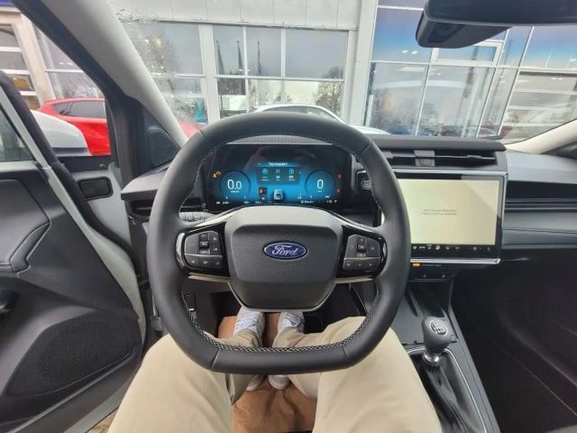 Ford Puma EcoBoost Titanium