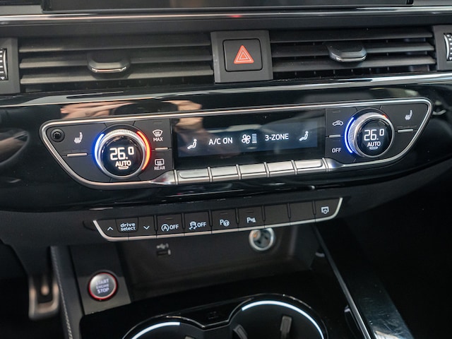 Audi RS4 Avant Quattro