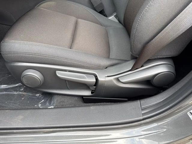 Mazda 3 2.5L SkyActiv e-Skyactiv