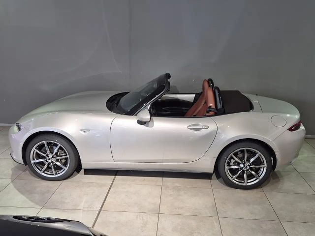Mazda MX-5 SkyActiv