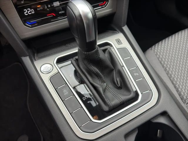 Volkswagen Passat 1.5 TSI DSG Variant