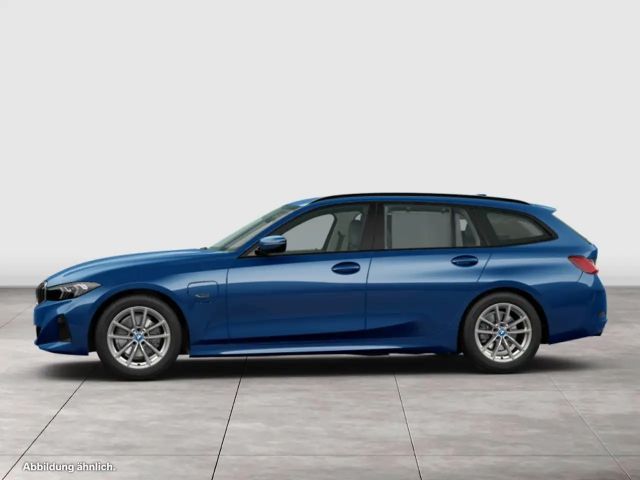BMW 330 330e Touring