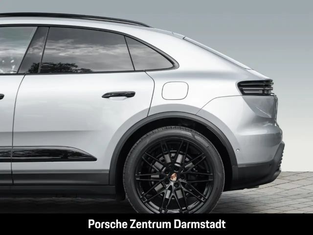Porsche Macan 4