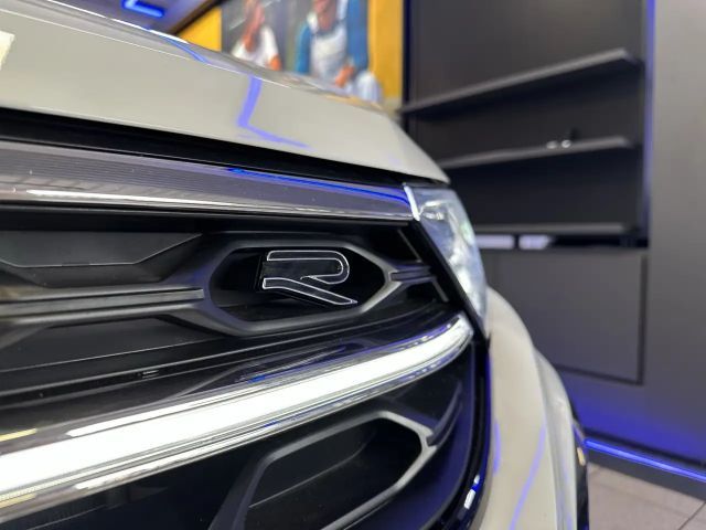 Volkswagen T-Roc 1.5 TSI DSG R-Line