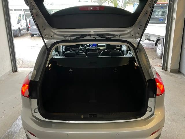 Ford Focus Cool & Connect Wagon