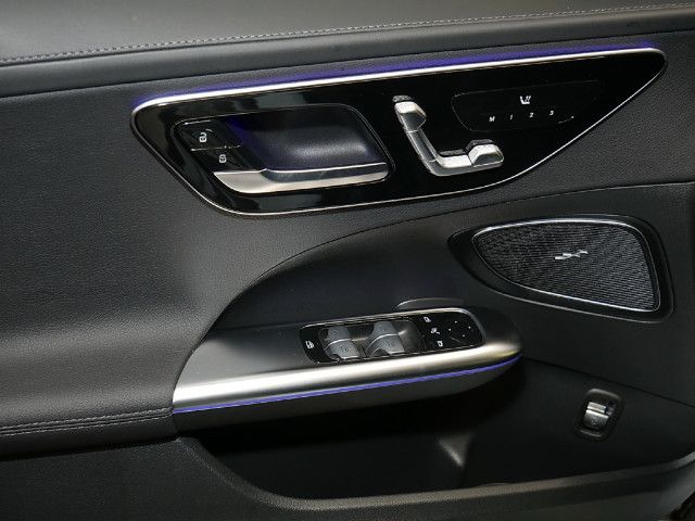 Mercedes-Benz C 200 Sedan