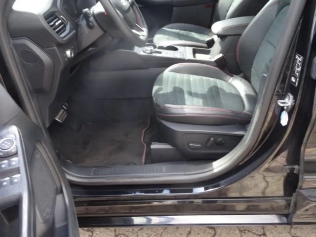 Ford Kuga Plug in Hybrid ST Line X