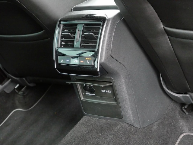 Skoda Superb 2.0 TDI Combi Sportline