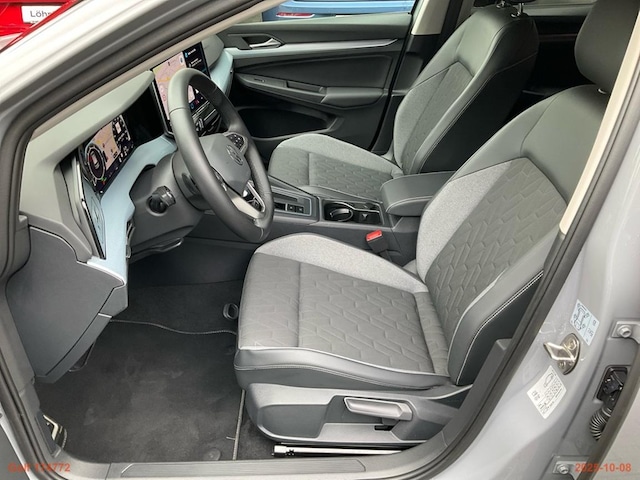 Volkswagen Golf 1.5 eTSI DSG