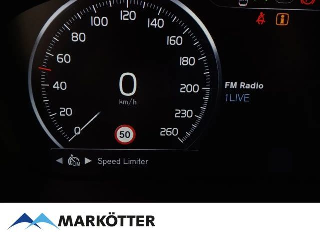 Volvo V60 AWD Core Recharge T6