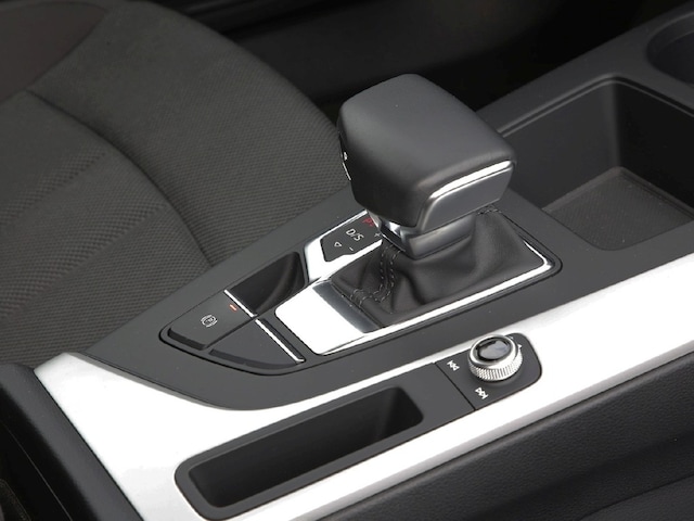 Audi A4 40 TFSI Avant S-Tronic