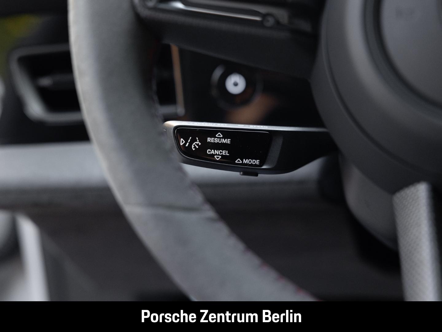 Porsche Taycan GTS Sport Turismo