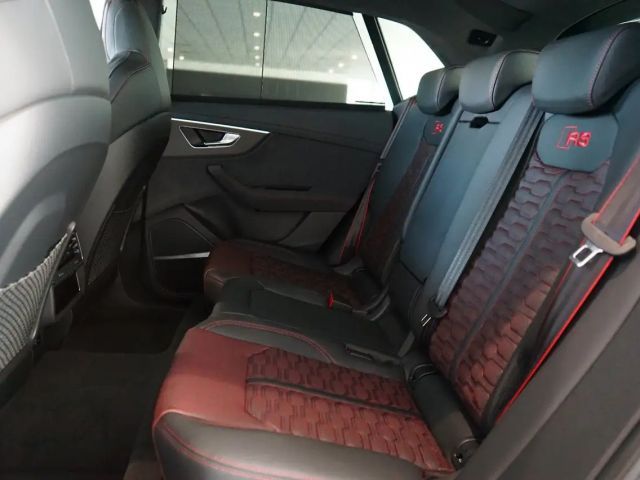 Audi RS Q8 Performance