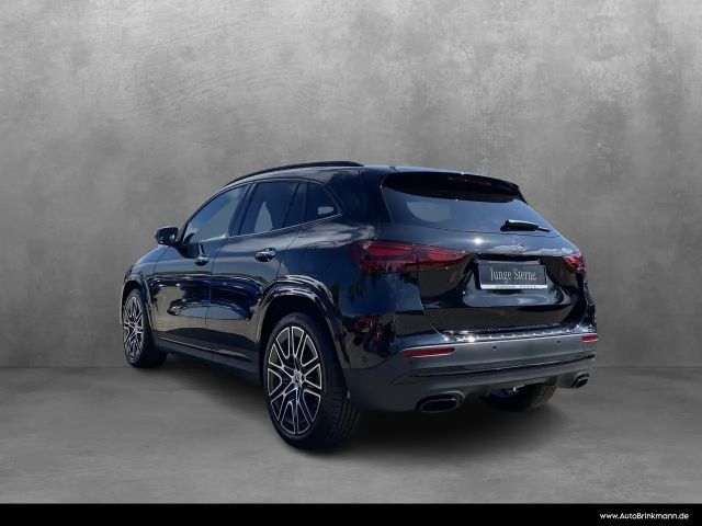 Mercedes-Benz GLA 180 AMG Line