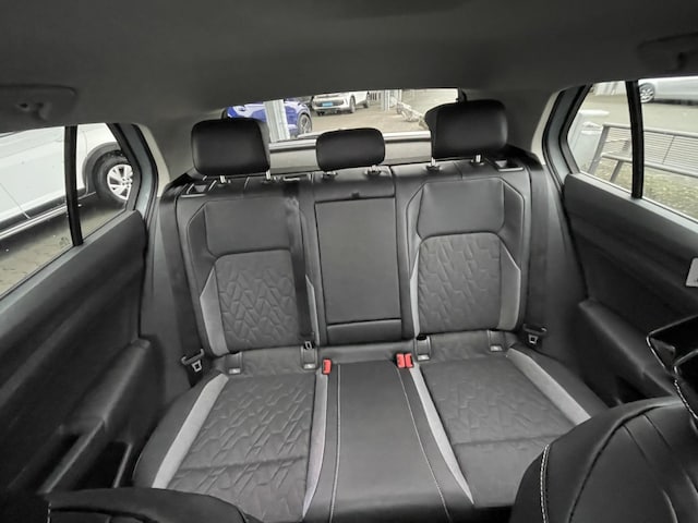 Volkswagen Golf 1.5 TSI Golf VIII