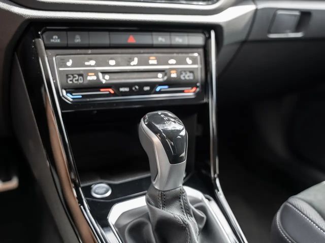 Volkswagen T-Roc 1.5 TSI DSG IQ.Drive R-Line