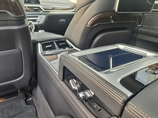BMW 745 Sedan xDrive