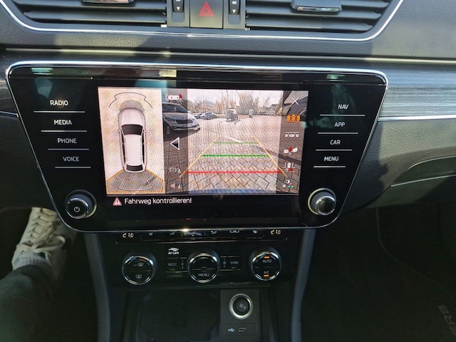 Skoda Superb 2.0 TDI Combi