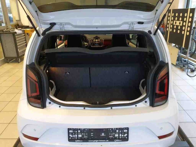 Volkswagen up! 1.0 TSI GTI