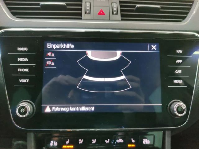 Skoda Superb 1.4 TSI Ambition Combi iV