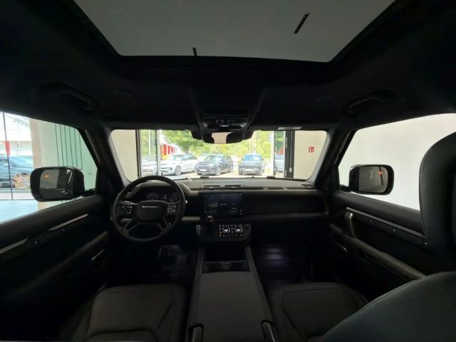 Land Rover Defender 110 D300 Dynamic HSE