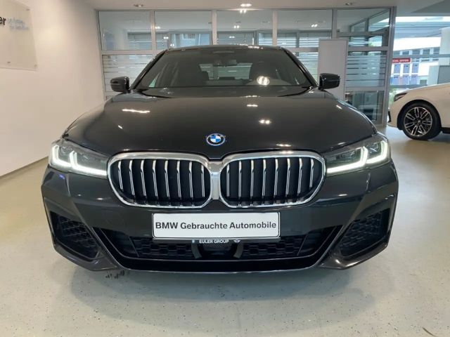 BMW 530 530e M-Sport Sedan xDrive