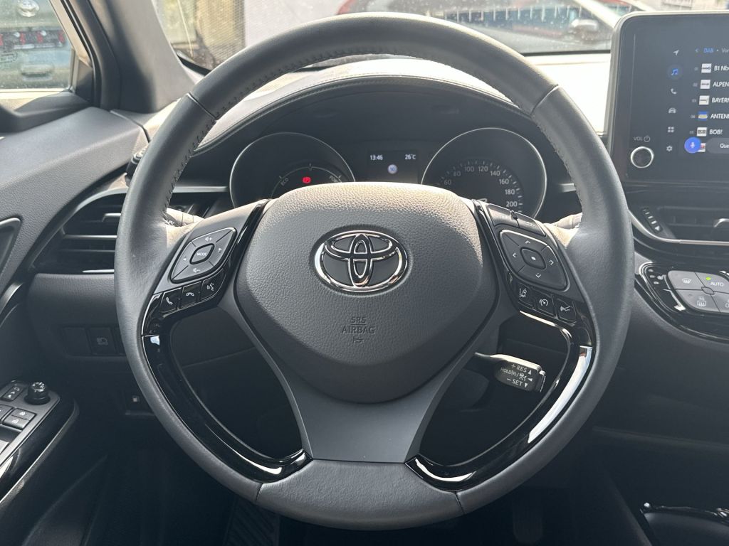 Toyota C-HR 5-deurs Bi-Tone Team D