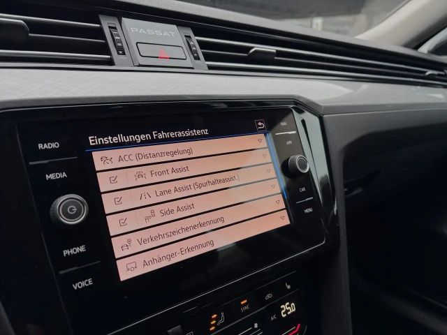 Volkswagen Passat 4Motion Business DSG Variant