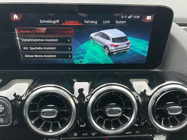 Mercedes-Benz GLA 200 AMG Line