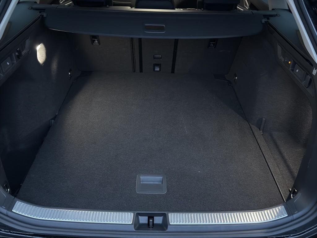 Volkswagen Passat 1.5 eTSI Business Variant