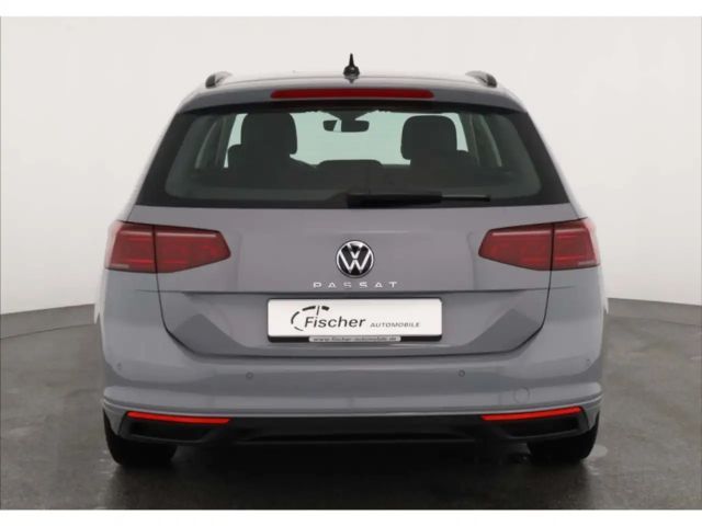 Volkswagen Passat 1.5 TSI Business DSG Variant