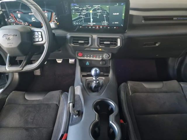 Ford Mustang Fastback GT 5.0 V8