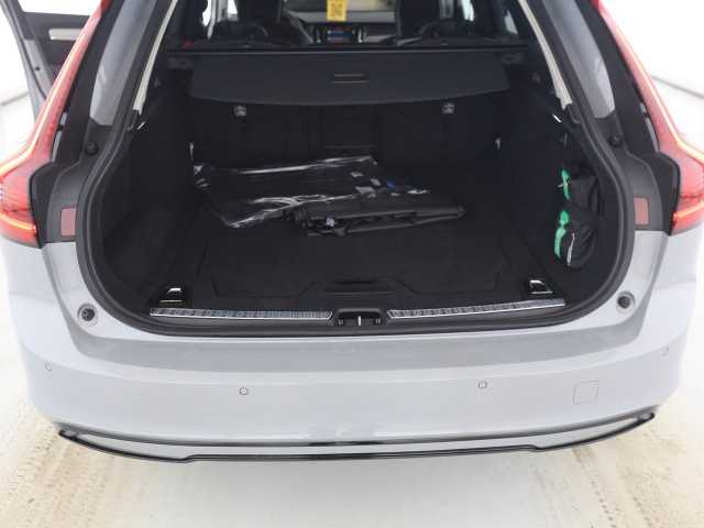 Volvo V90 AWD Dark Plus Recharge T6