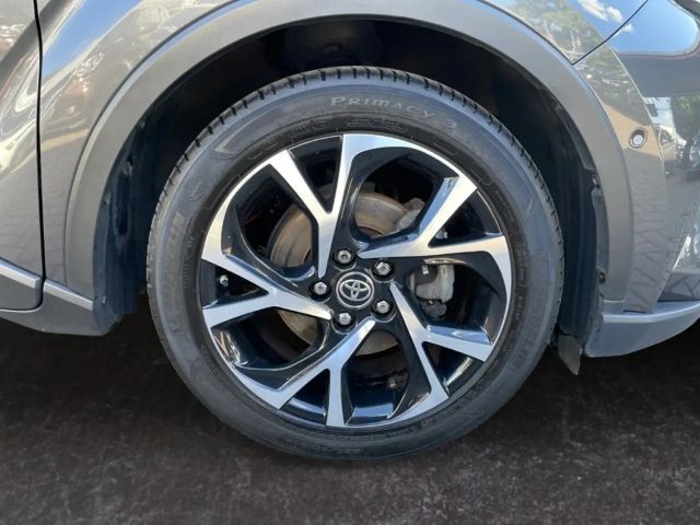 Toyota C-HR Hybride Team D