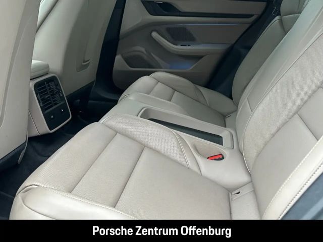 Porsche Taycan 4S
