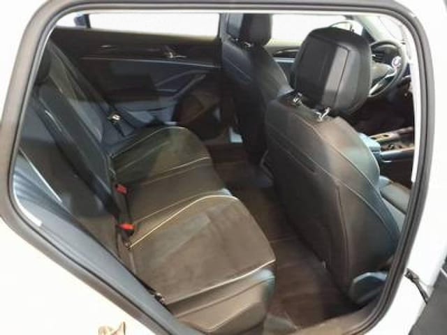 Volkswagen Passat 1.5 eTSI Business DSG