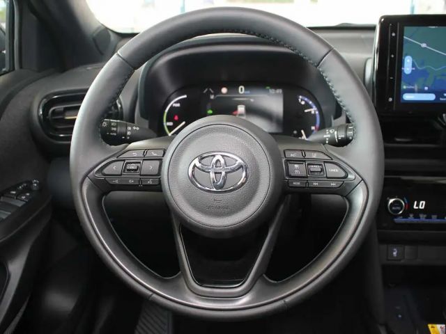 Toyota Yaris Cross Adventure Advanced Safety Paket HUD PDC 18Zoll ele