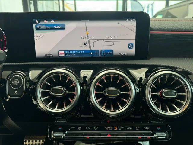 Mercedes-Benz CLA 200 AMG Line