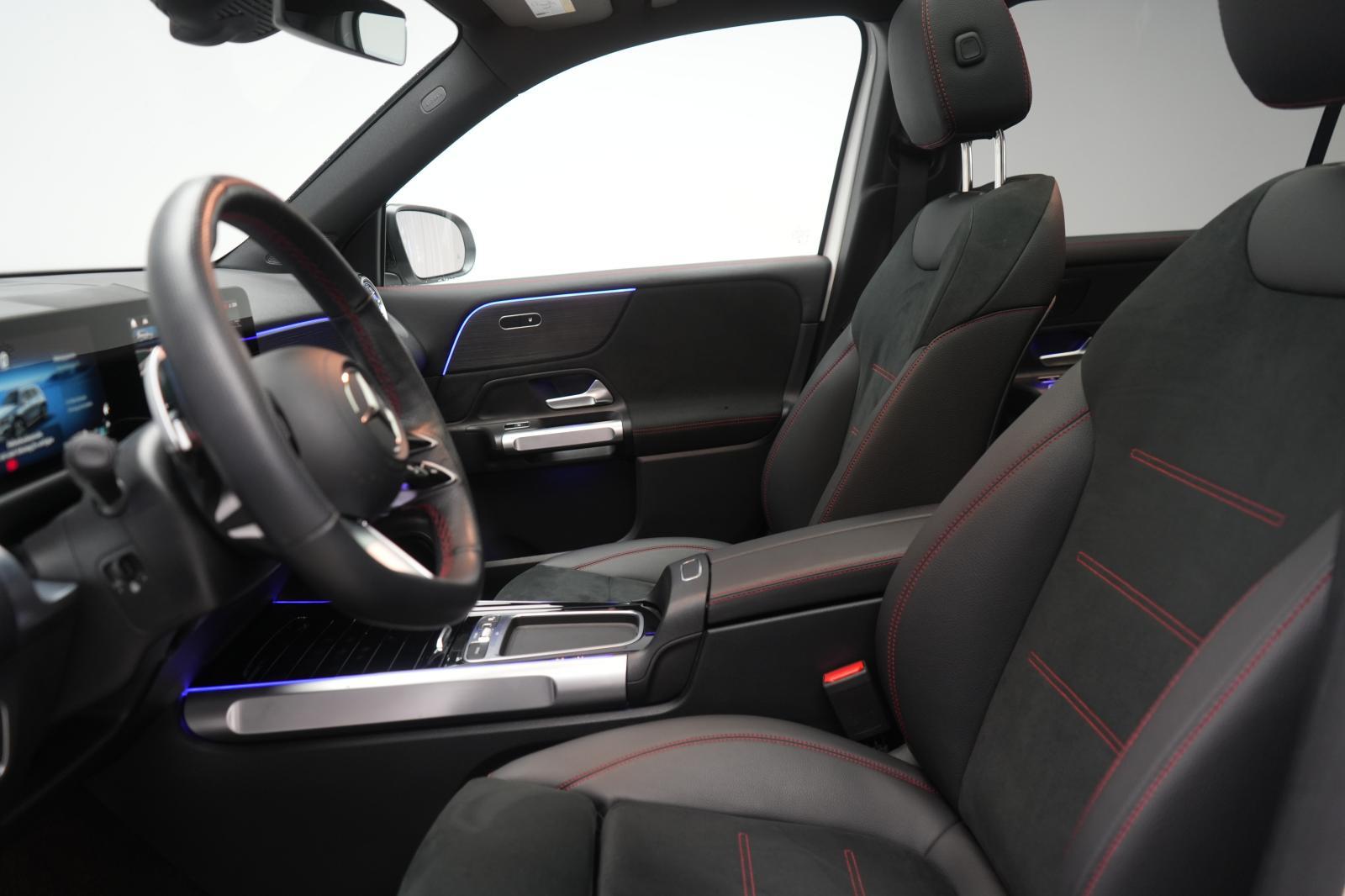 Mercedes-Benz GLB 220 AMG Line GLB 220 d