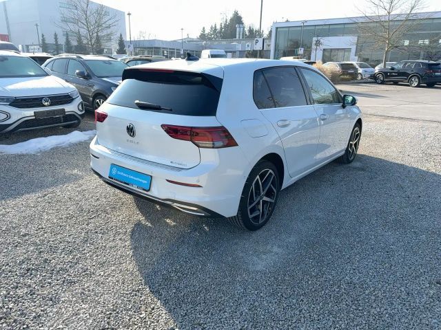 Volkswagen Golf Style eHybrid
