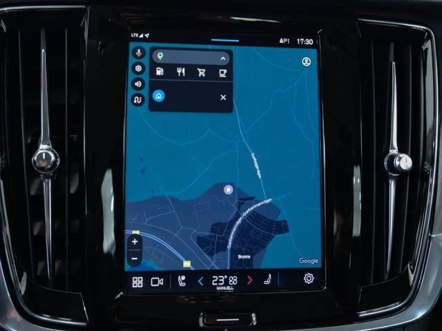 Volvo V90 Cross Country AWD Core