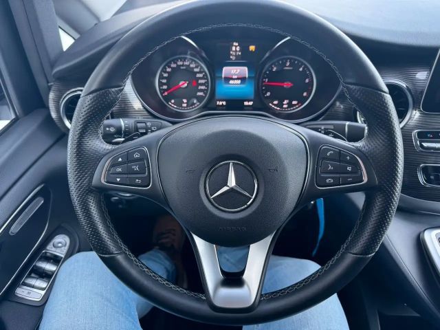 Mercedes-Benz V 300 4MATIC V 300 d