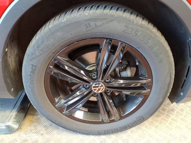 Volkswagen Tiguan 2.0 TDI 4Motion DSG Sport