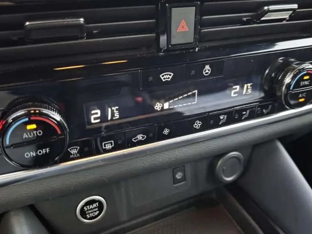 Nissan Qashqai AWD DIG-T Tekna